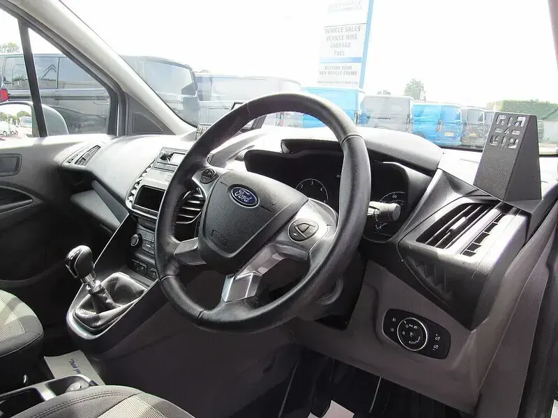 Used Ford Transit 100 HP (73 kW) 2020 White Van