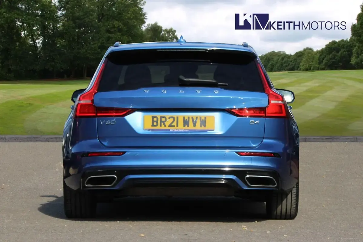 Used Volvo V60 R-Design 2021 Blue Estate