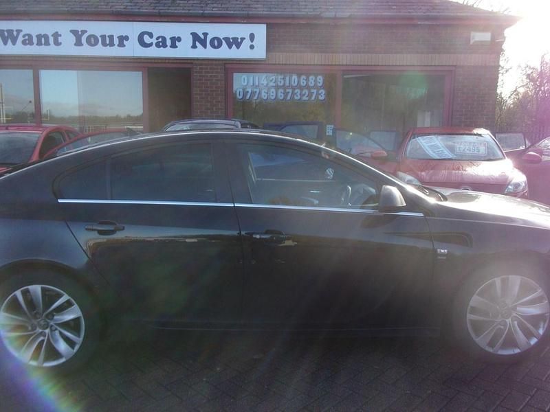 Black Used 2017 Vauxhall Insignia SRi Hatchback | £3,995 (Super price) - Image 1/3
