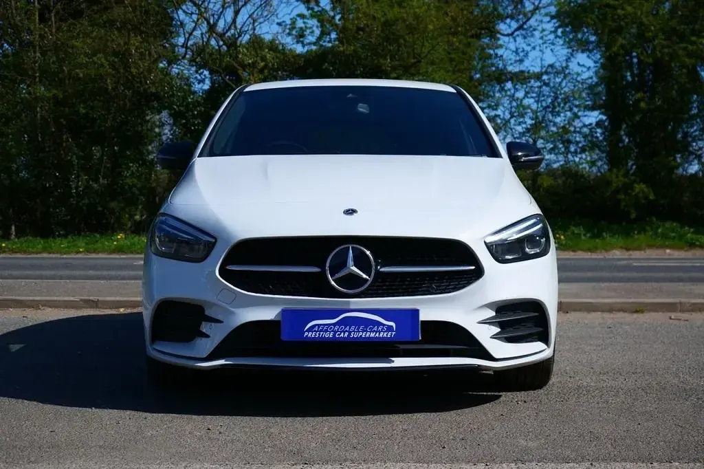 Usado Mercedes B250e Executive 218 HP (160 kW) 2021 Branco Monovolume