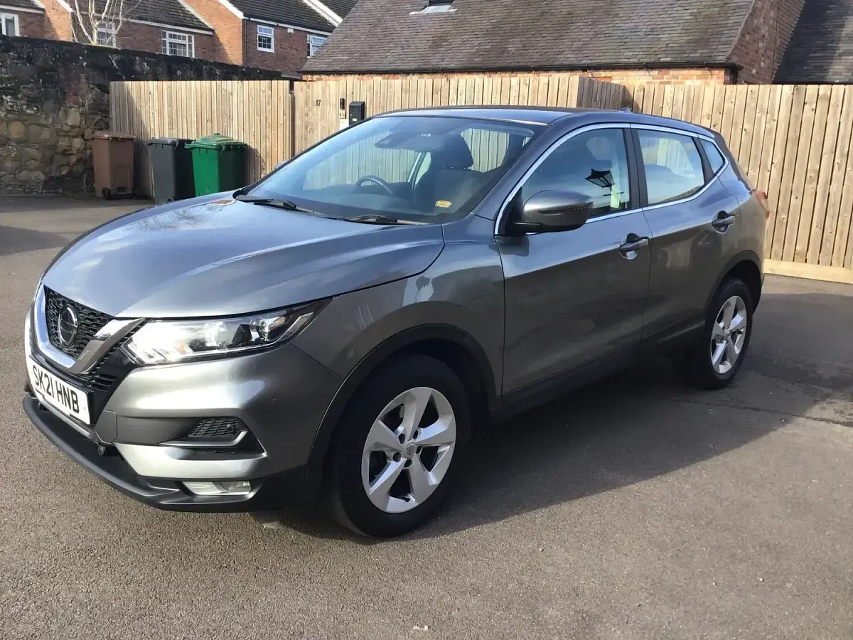 Used Nissan Qashqai Acenta Premium 160 HP (117 kW) 2021 Grey SUV