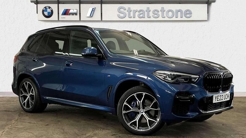 Blue Used 2022 BMW X5 M Sport SUV | £46,500 (Fair price) - Image 1/3