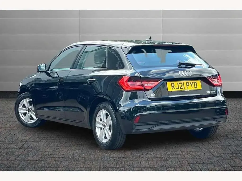 Used Audi A1 Design 95 HP (69 kW) 2021 Black SUV
