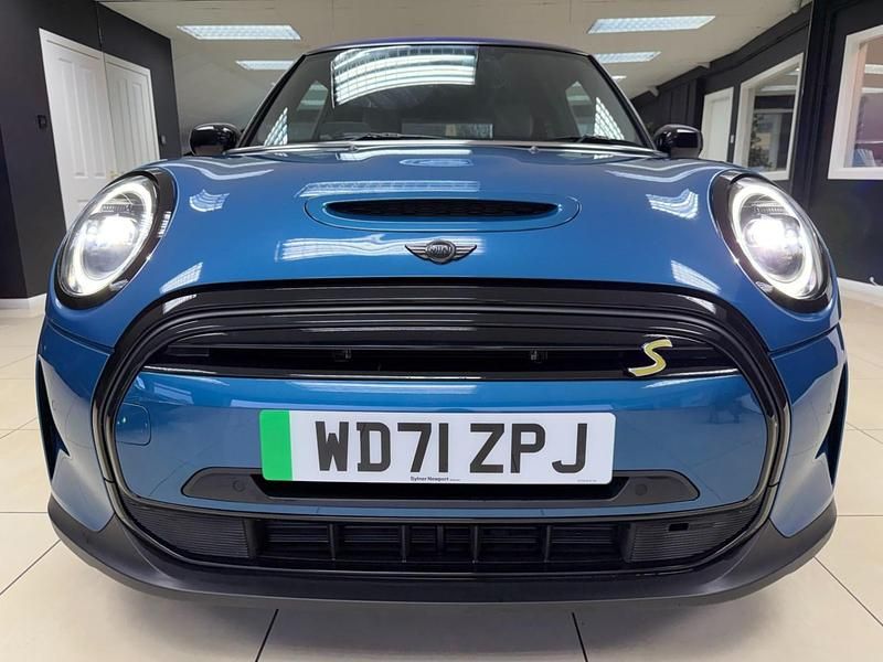 Usado Mini Cooper S Collection 135 kW (184 HP) 2021 Azul Citadino