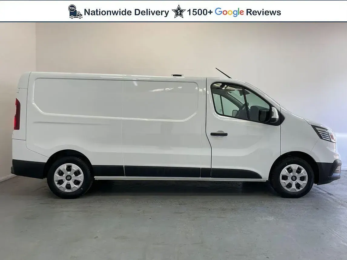 Used Renault Trafic 2025 White MPV