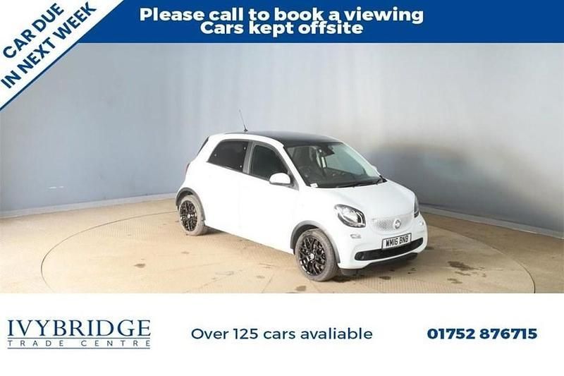 White Used 2016 Smart ForFour Hatchback | £6,995 (Good price) - Image 1/1