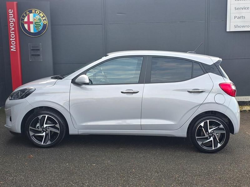 New Hyundai i10 Premium 64 HP (47 kW) 2025 Lumen gray Hatchback