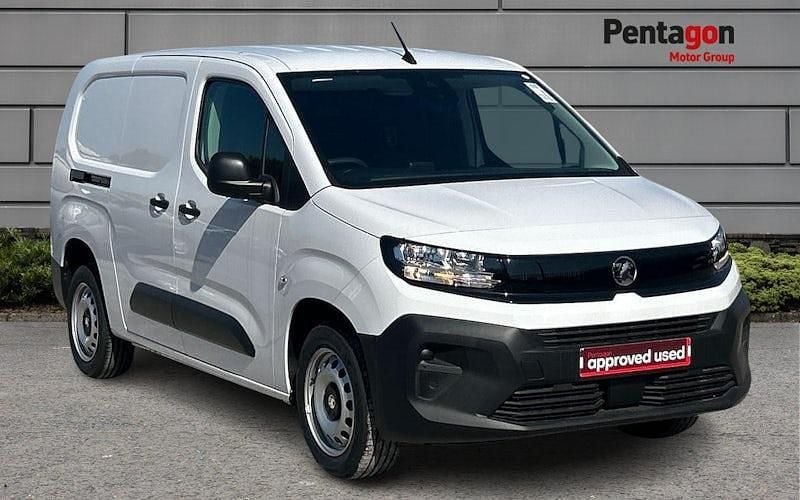 New 2026 Vauxhall Combo MPV | £17,995 (Fair price) - Image 1/4