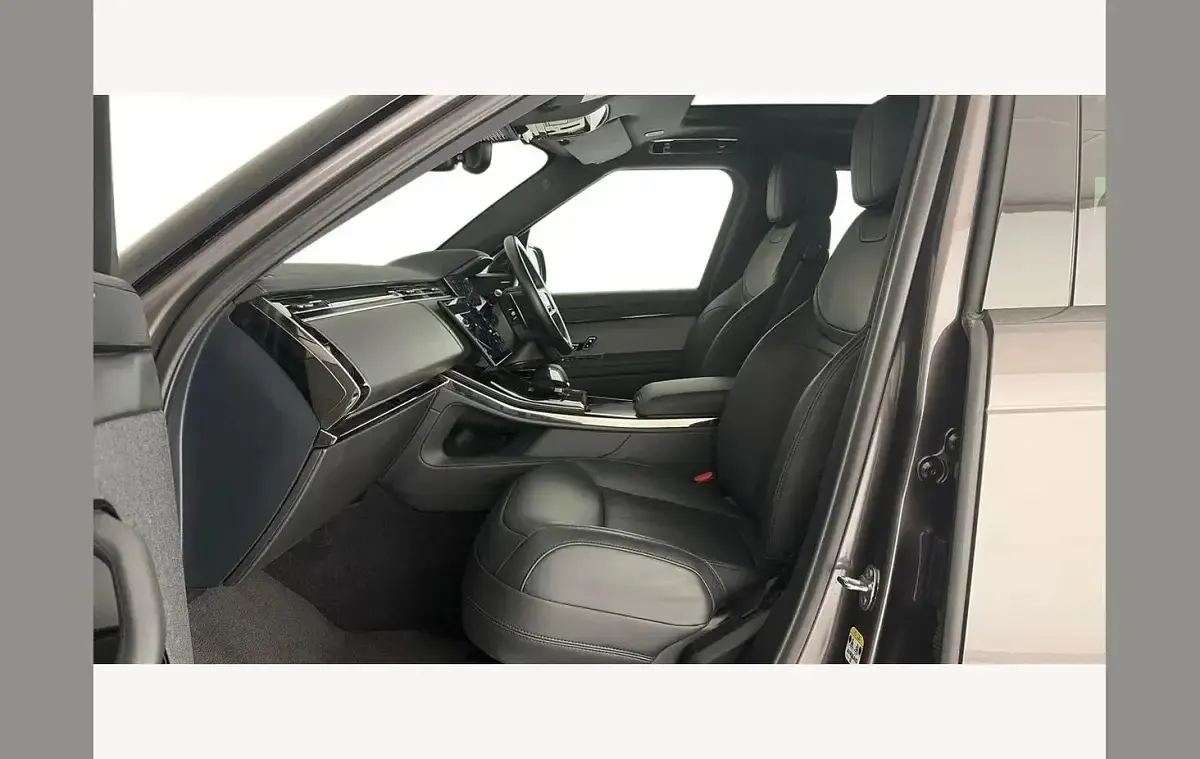 Used Land Rover Range Rover Sport SE Dynamic 454 HP (333 kW) 2024 Charente grey SUV