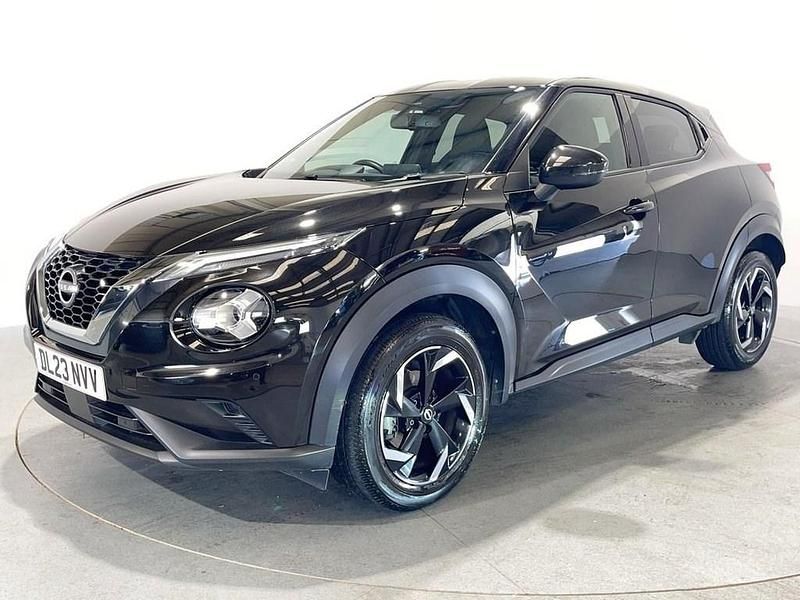 Black Used 2023 Nissan Juke N-Connecta SUV | £12,799 (Fair price) - Image 1/4
