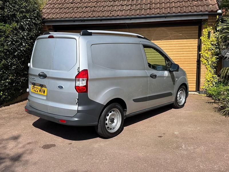 Begagnad Ford Transit 2022 Silver Van