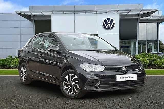 Black Used 2025 VW Polo Life Hatchback | £17,950 (Fair price) - Image 1/4