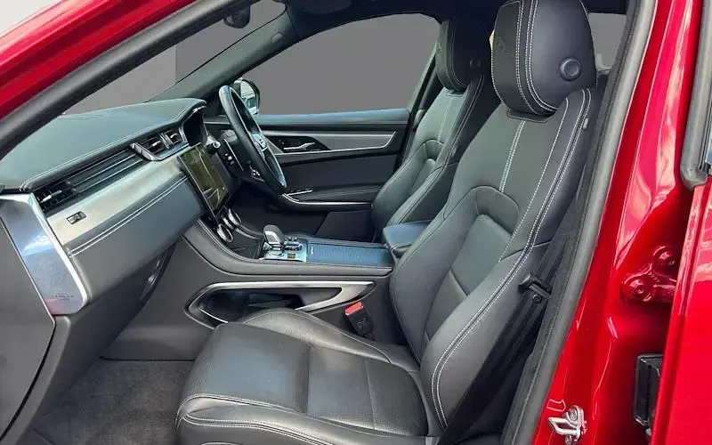 Used Jaguar F-Pace R-Dynamic 204 HP (150 kW) 2024 SUV
