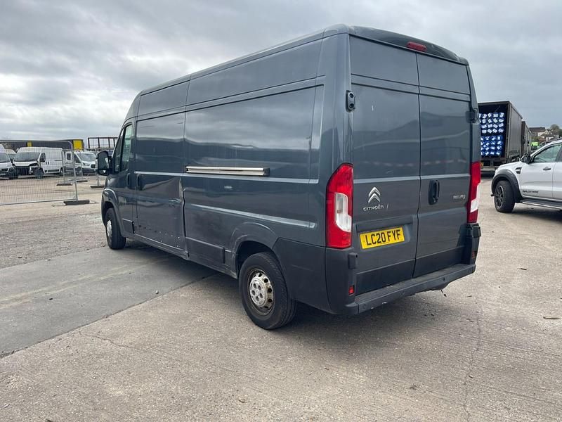 Usado Citroën Relay 140 HP (102 kW) 2020 Cinzento Van