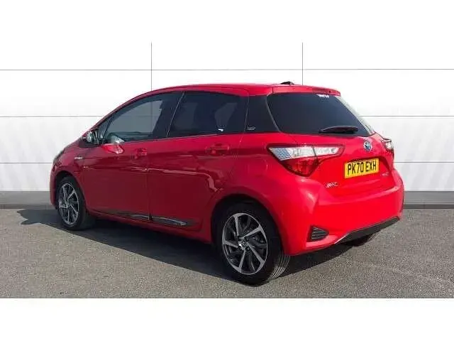 Usata Toyota Yaris Hybrid 101 CV (74 kW) 2020 Utilitaria