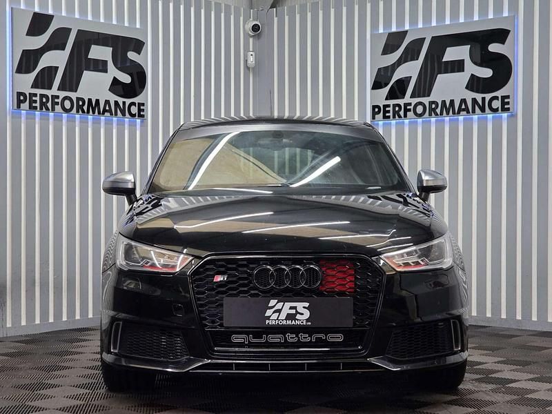 Used Audi A1 Comfort 231 HP (169 kW) 2015 Black Hatchback