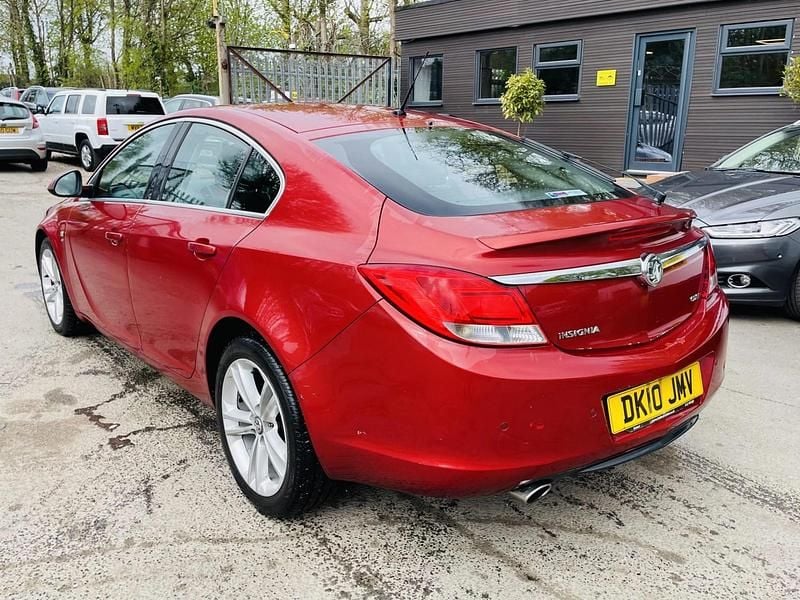Used Vauxhall Insignia SRi 160 HP (117 kW) 2010 Red Hatchback