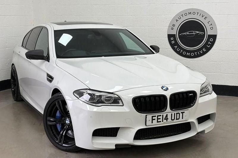 Used BMW M5 Basis 560 HP (411 kW) 2014 White Sedan