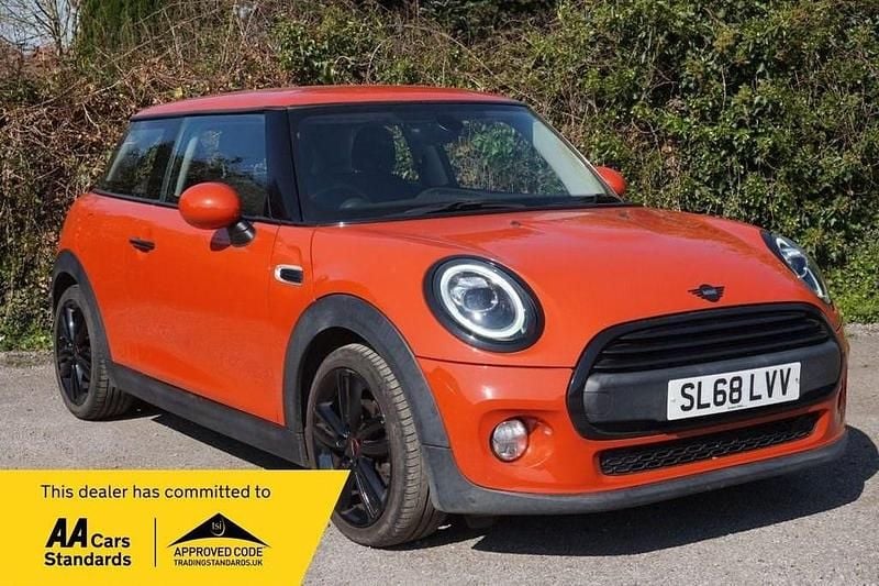 Used Mini ONE Hatch 102 HP (75 kW) 2018 Orange Hatchback