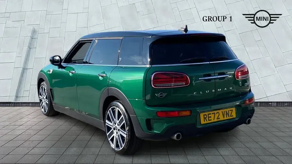 Used Mini Cooper S Clubman Exclusive 176 HP (129 kW) 2022 Green Estate
