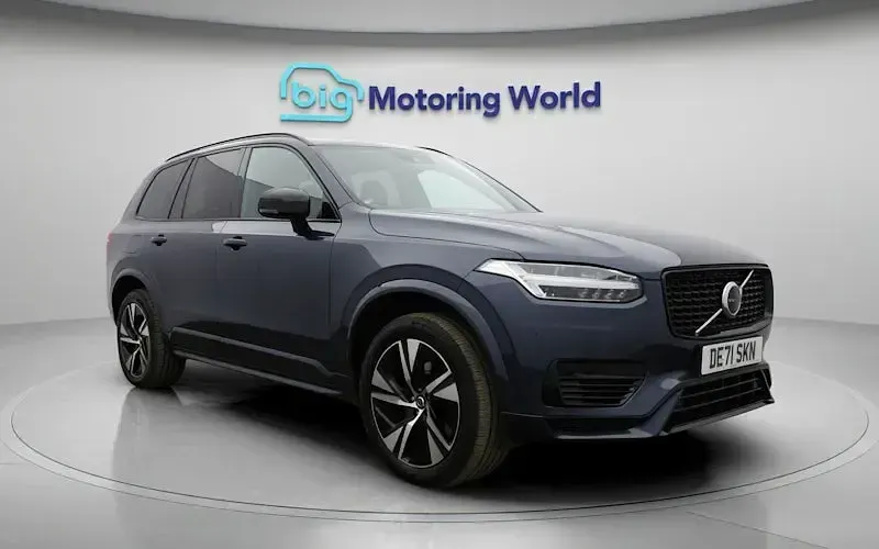 Usado Volvo XC90 R-Design 390 CV (286 kW) 2021 Azul SUV