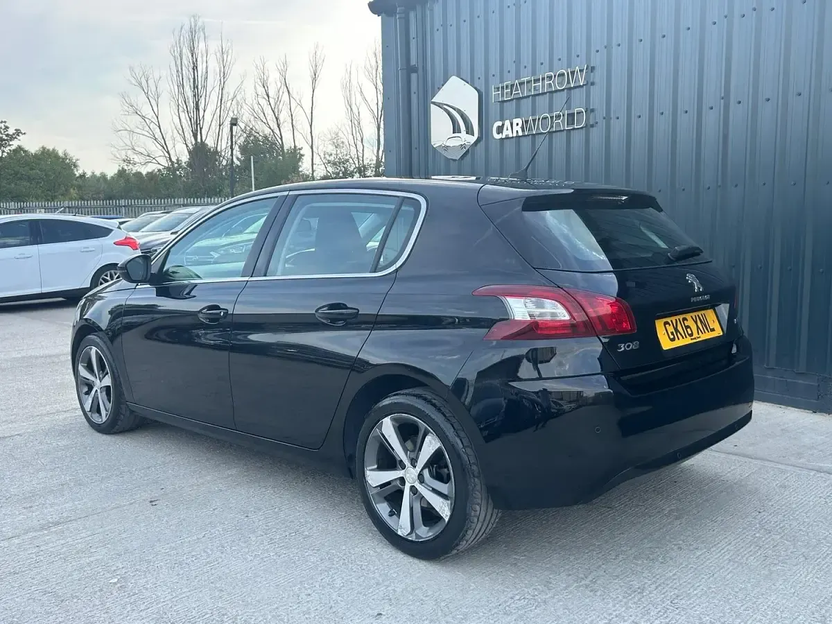 Used Peugeot 308 Allure 130 HP (95 kW) 2016 Black Hatchback