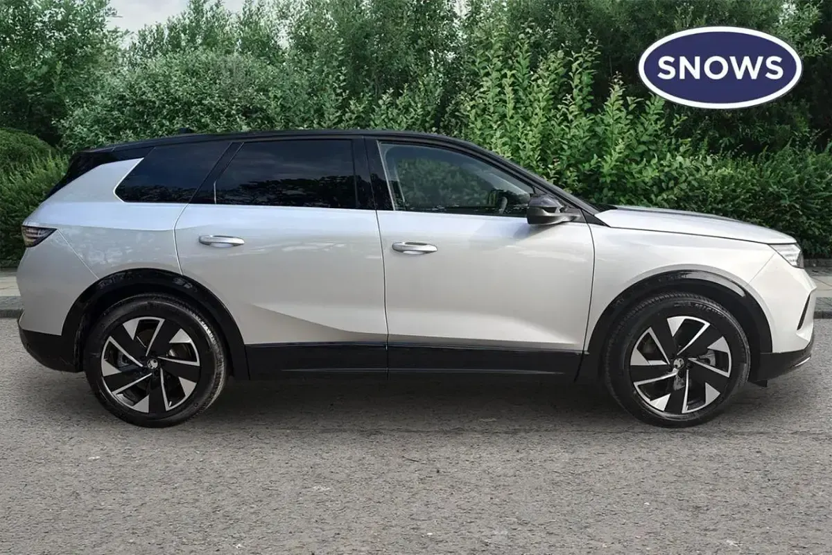 New Vauxhall Grandland 156 kW (213 HP) 2025 Grey SUV