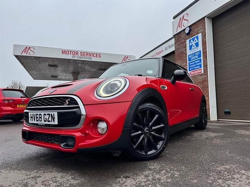 Used Mini Cooper S Hatch 2018 Red Hatchback