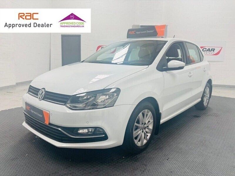 White Used 2015 VW Polo SE Hatchback | £8,500 (Fair price) - Image 1/4