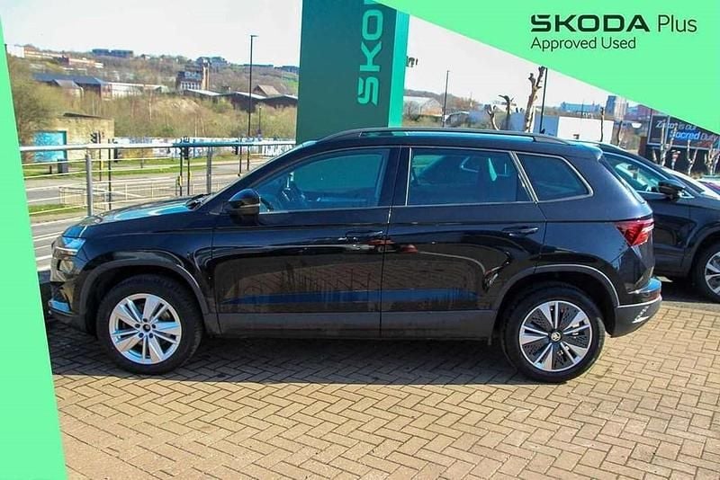 Used Skoda Karoq SE Drive 150 HP (110 kW) 2023 Black magic pearl effect SUV