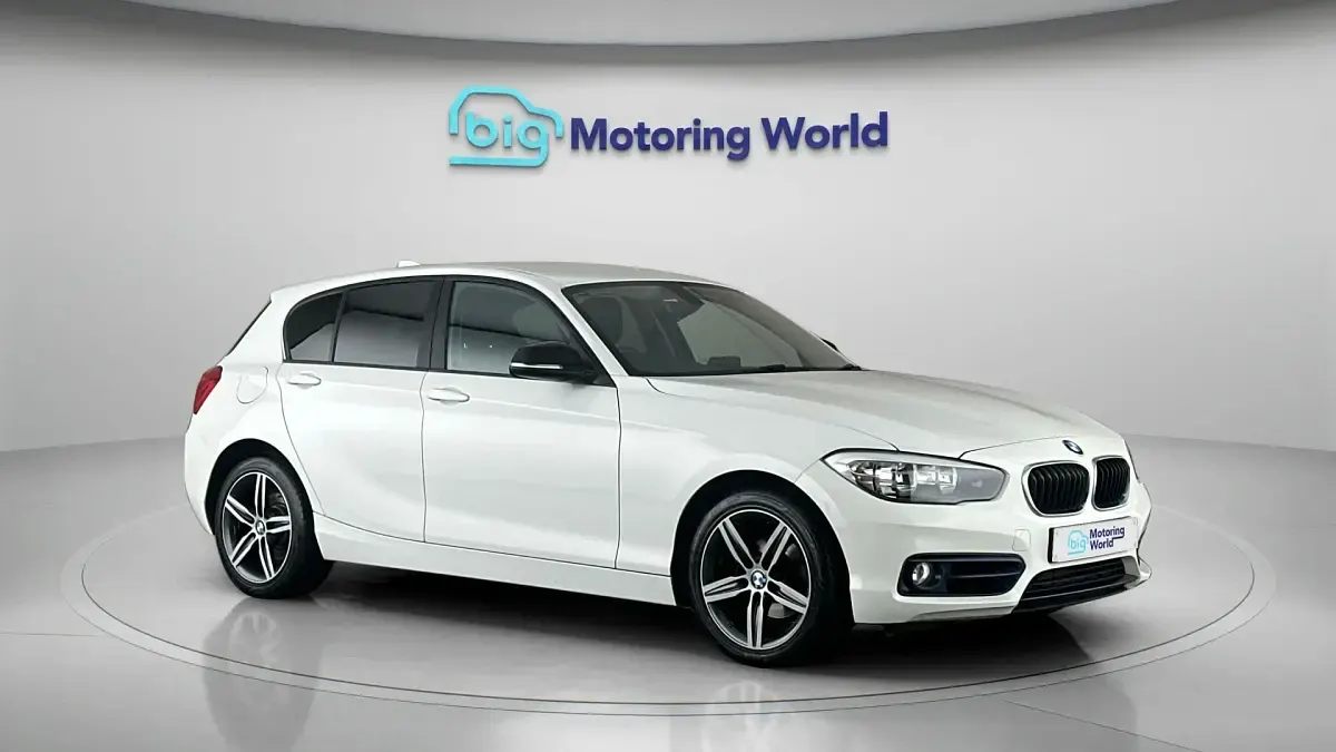 Usado BMW 118 Sport Line 136 CV (100 kW) 2018 Utilitario