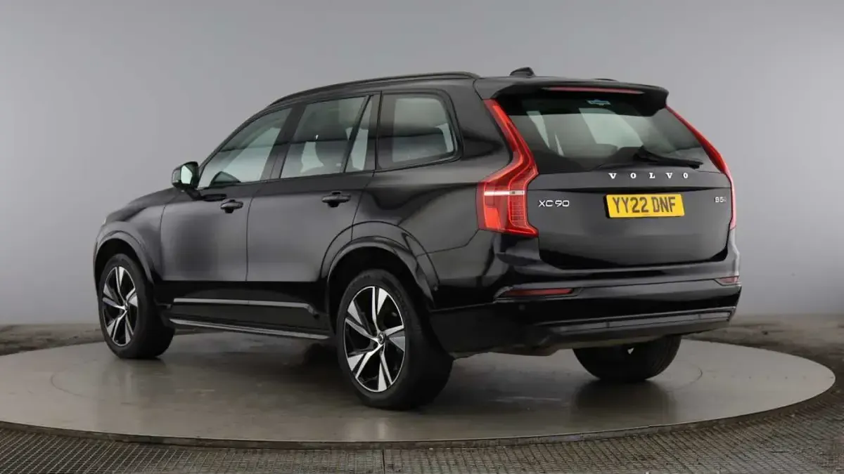 Used Volvo XC90 Plus 250 HP (183 kW) 2023 SUV