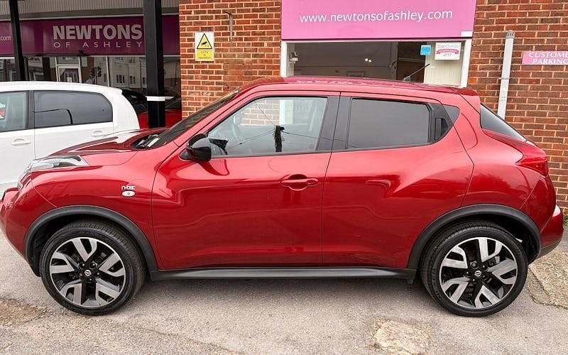 Used Nissan Juke N-TEC 117 HP (86 kW) 2014 Red SUV