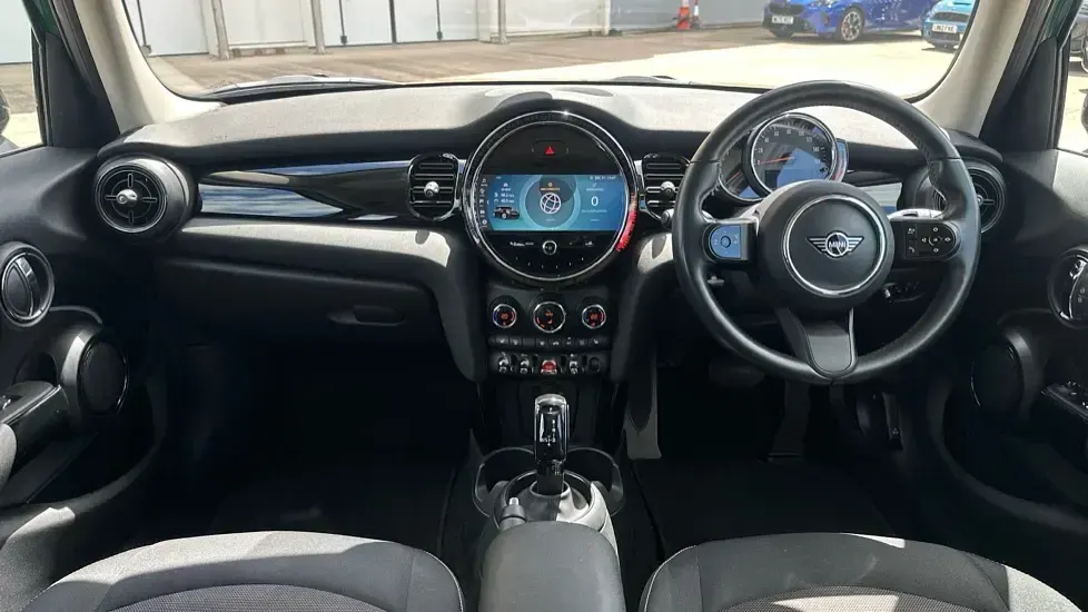 Used Mini Cooper Classic 136 HP (100 kW) 2022 Green Hatchback