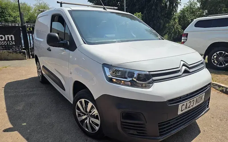 Used Citroën Berlingo 102 HP (75 kW) 2023 MPV