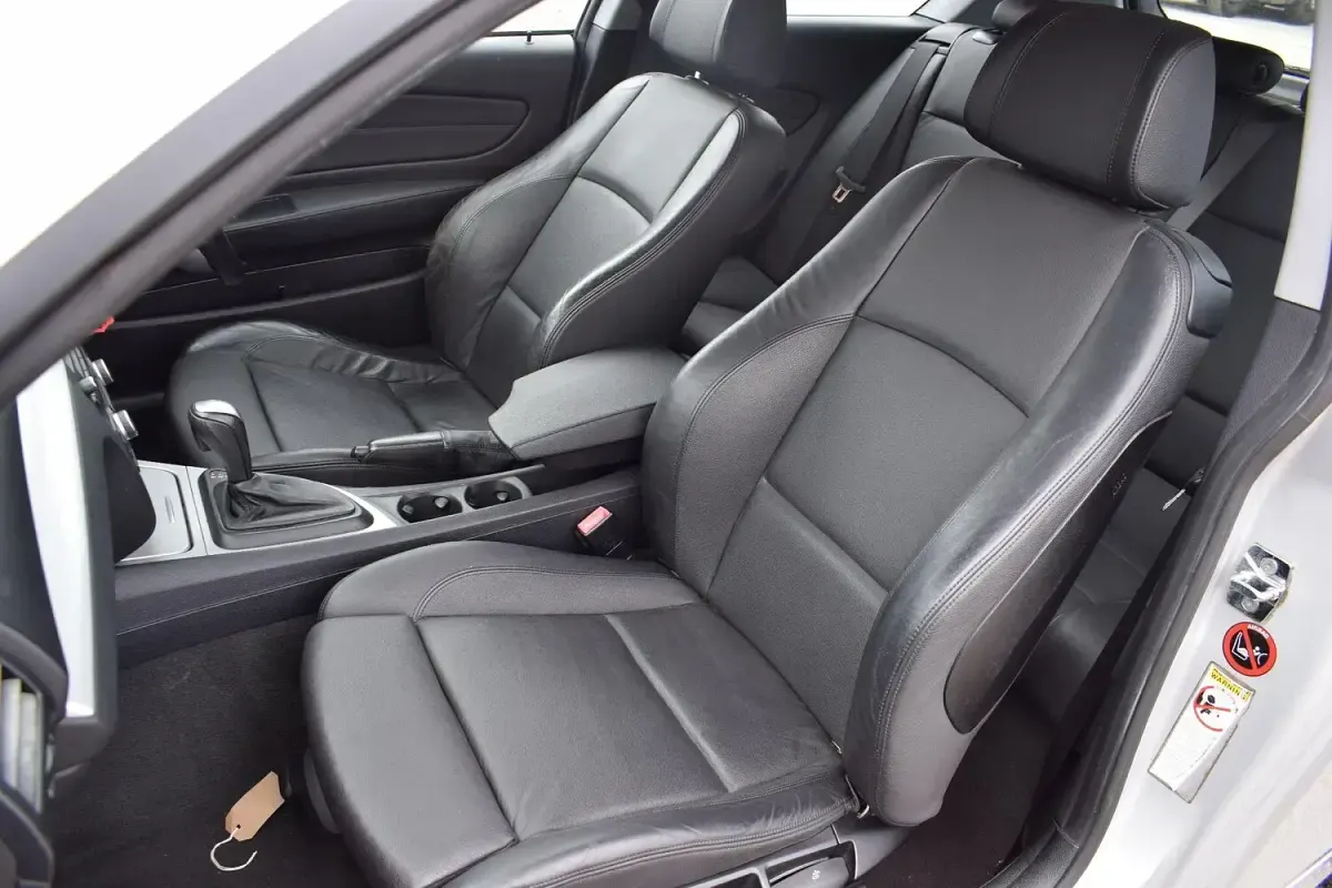 Used BMW 120 Executive 2008 Silver Hatchback
