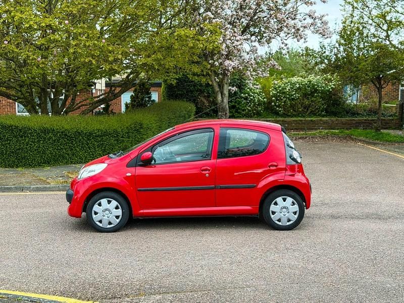 Used Citroën C1 68 HP (50 kW) 2008 Red Hatchback
