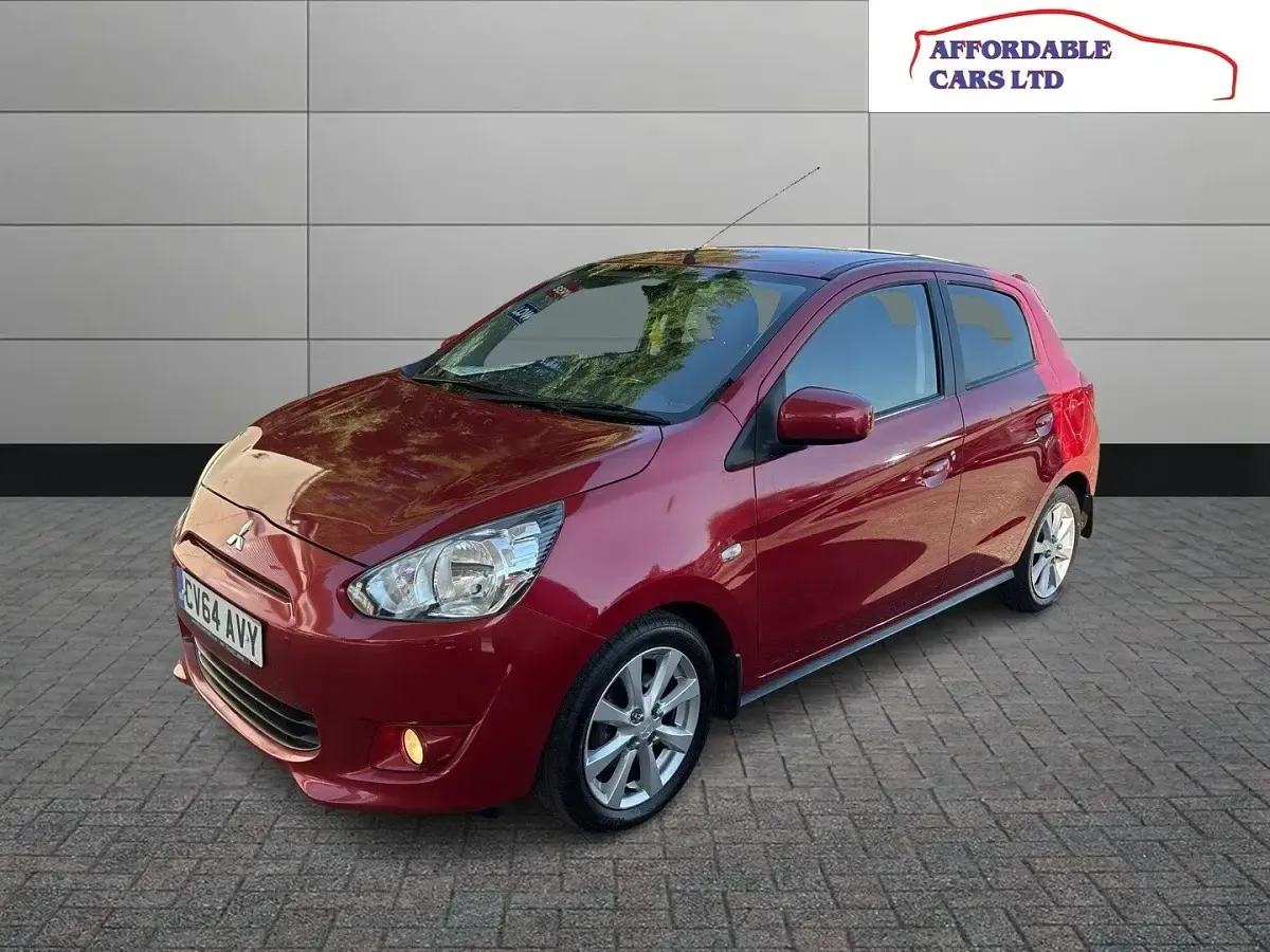 Used Mitsubishi Mirage 2014 Red Hatchback