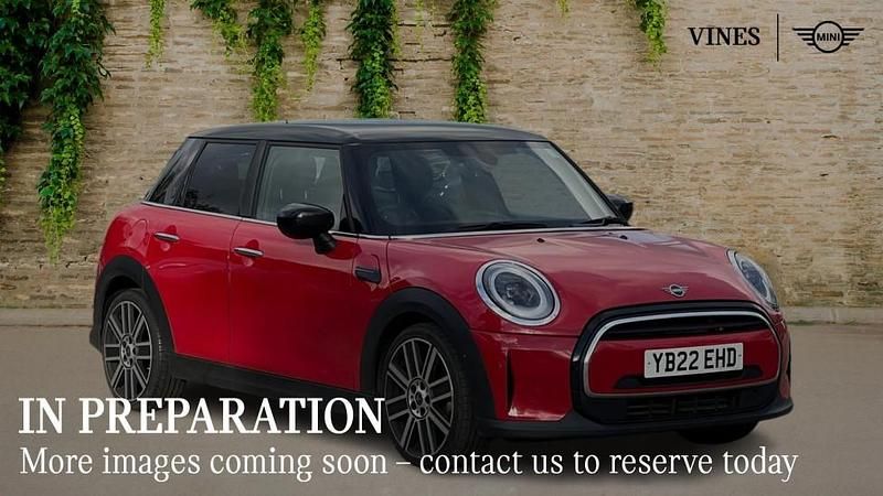 Red Used 2022 Mini Cooper Exclusive Hatchback | £17,600 (A bit pricey) - Image 1/4