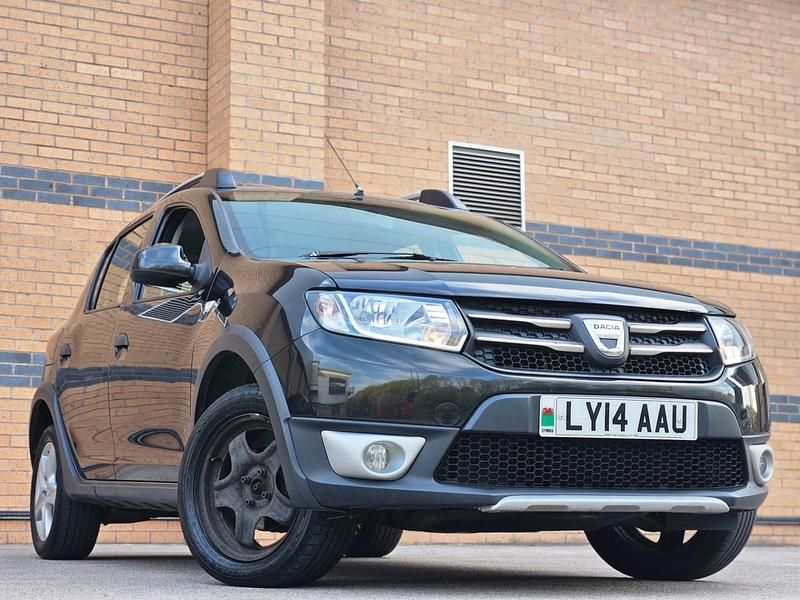 Black Used 2014 Dacia Sandero Lauréate Hatchback | £1,899 (Fair price) - Image 1/4