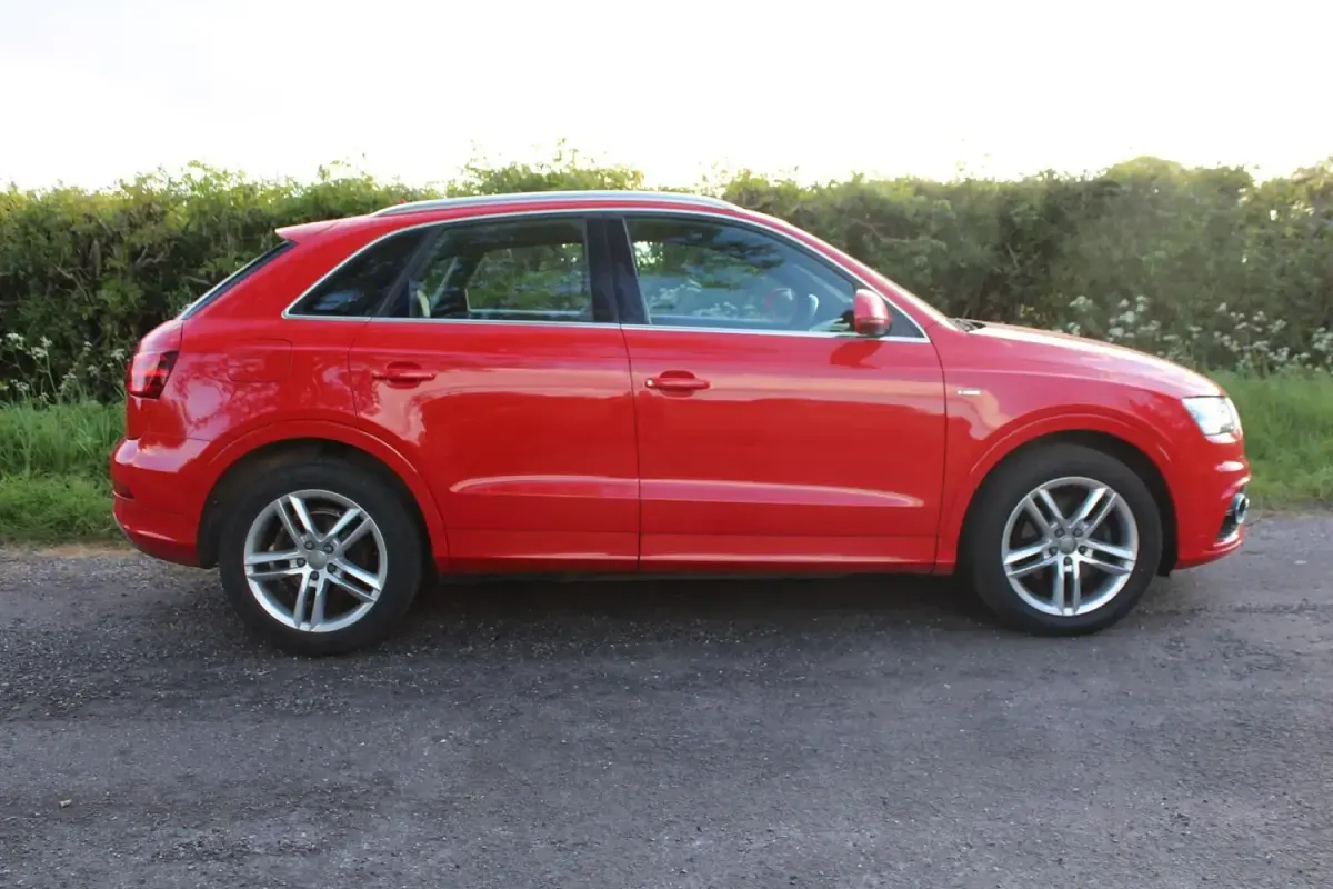 Begagnad Audi Q3 S-Line 2014 Röd SUV