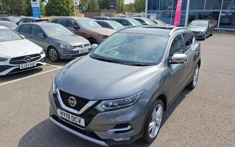 Used Nissan Qashqai N-Motion 140 HP (102 kW) 2019 Grey SUV