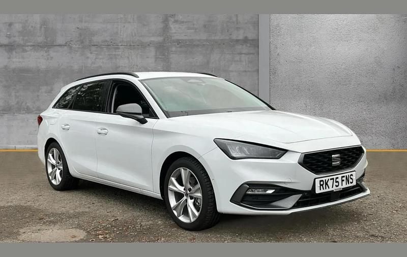White New 2025 Seat Leon FR Estate | £24,240 (Expensive) - Image 1/4