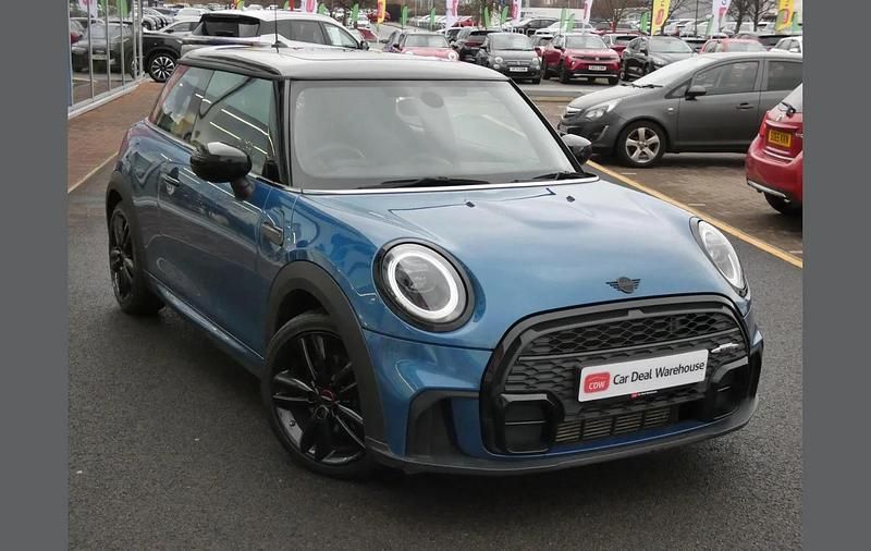 Blue Used 2022 Mini Cooper Hatch Hatchback | £15,899 (A bit pricey) - Image 1/4