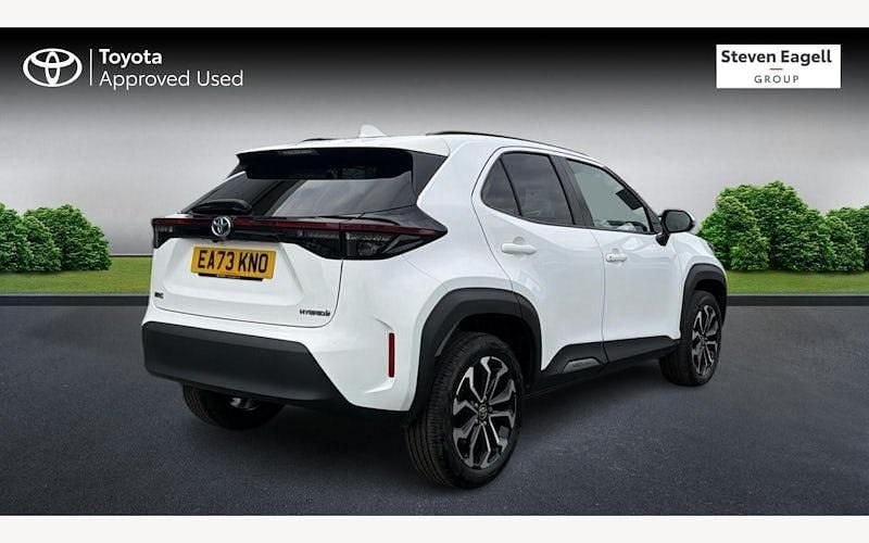 Used Toyota Yaris Hybrid Design 116 HP (85 kW) 2026 Estate