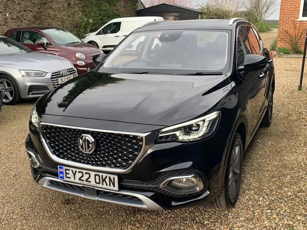 Used MG HS Exclusive 162 HP (119 kW) 2022 Black SUV