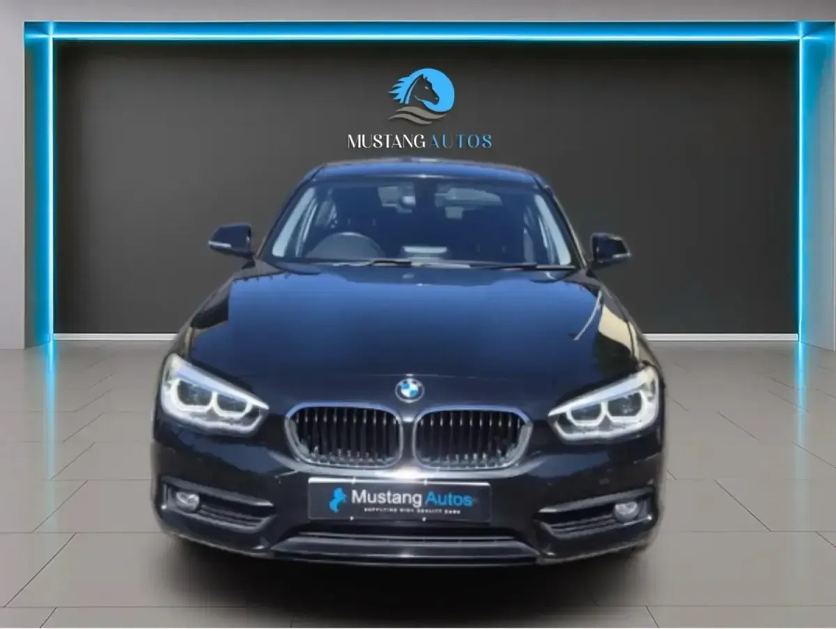 Usado BMW 116 2019 Negro Utilitario