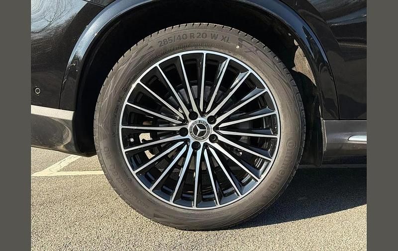 Used Mercedes GLC300e AMG Line Premium Plus 265 HP (194 kW) 2025 Black SUV