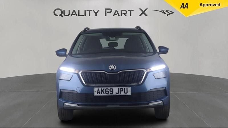 Used Skoda Kamiq SE 95 HP (69 kW) 2019 Blue SUV
