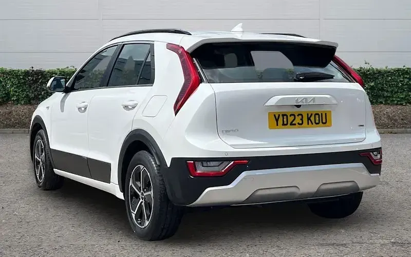 Used Kia Niro 141 HP (103 kW) 2023 White SUV